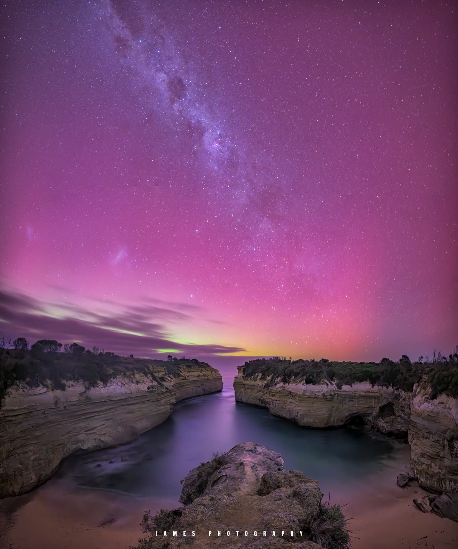 星河织梦南极光